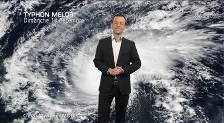 Le typhon Melor a frappé les Philippines