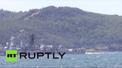 Les images d’un navire russe ouvrant le feu sur un bateau turc
