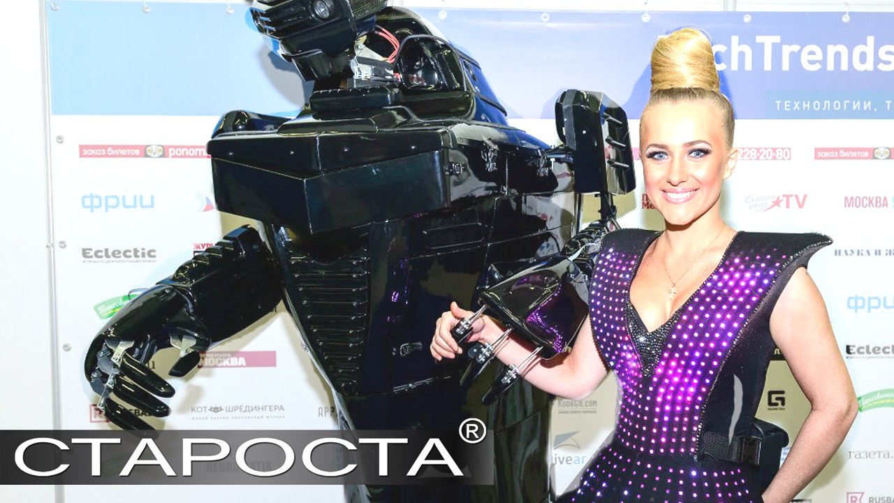 Black robots Megan & Winnerbe by Real Steel Show