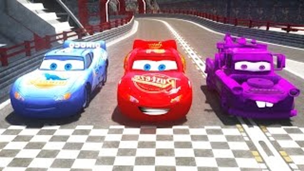 CARS : Rayo DINOCO & Lightning MCQUEEN & MATER Race TIME HD! Toy Story Sheriff Woody & Mic