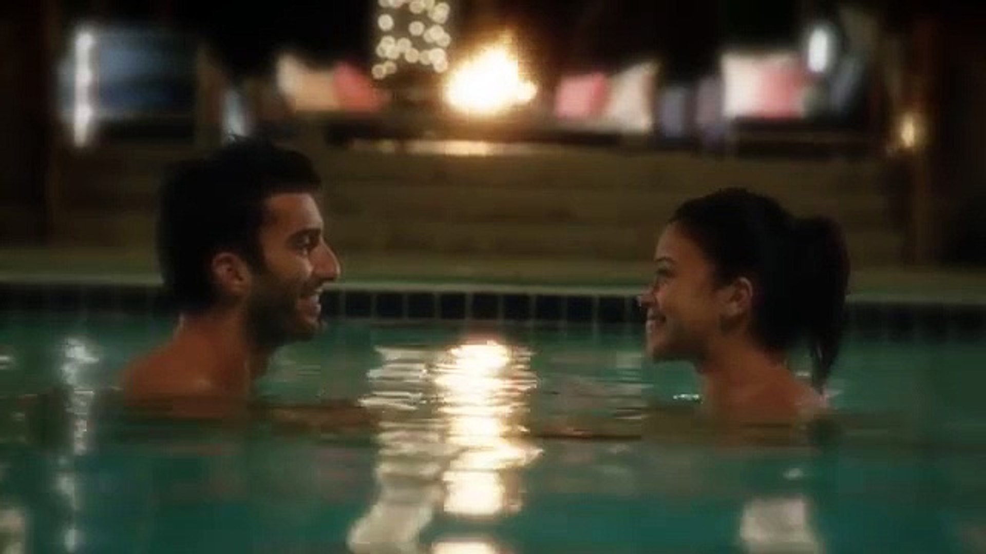 Jane Et Rafael Couchent Ensemble Jane the Virgin 1x19 Jane and Rafael Hot Swimming Pool Kiss Scene - video  Dailymotion