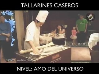 Mira cómo este chef hace "tallarines caseros" en segundos