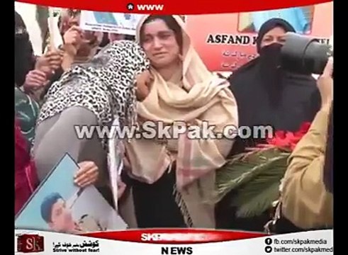 Parents and guardians of Peshawar Army Public School