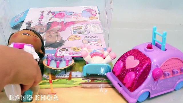 Đồ chơi Doc McStuffins cho bé chơi trò chơi tập làm bác sĩ khám bệnh rất hay