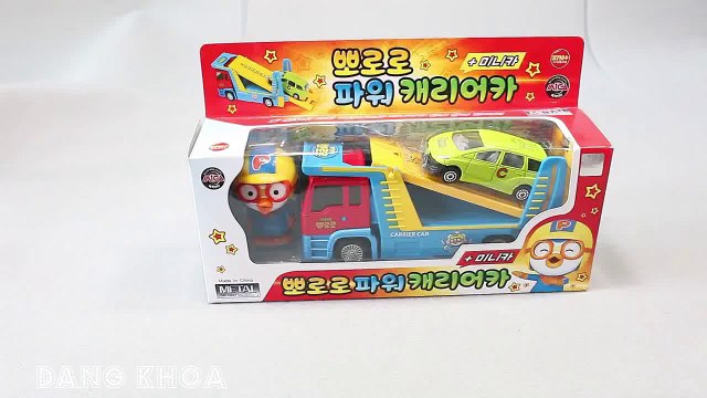 Đồ chơi xe ô tô tải của chú chim cánh cụt dùng để chở ôtô cho các bé chơi