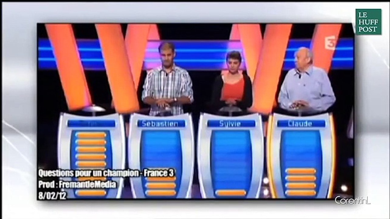 Les tocs et autres gimmicks de Julien Lepers dans Questions pour un champion