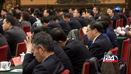 Bottles of air sell out in China amid ongoing smog crisis
