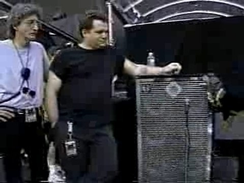 Triumph the insult comic dog - bon jovi