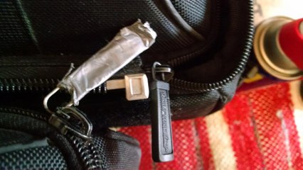 How to Open & Close Zipper with a Paper Clip