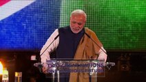 Modi: Indian PM addresses crowds at Wembley Stadium- BBC News