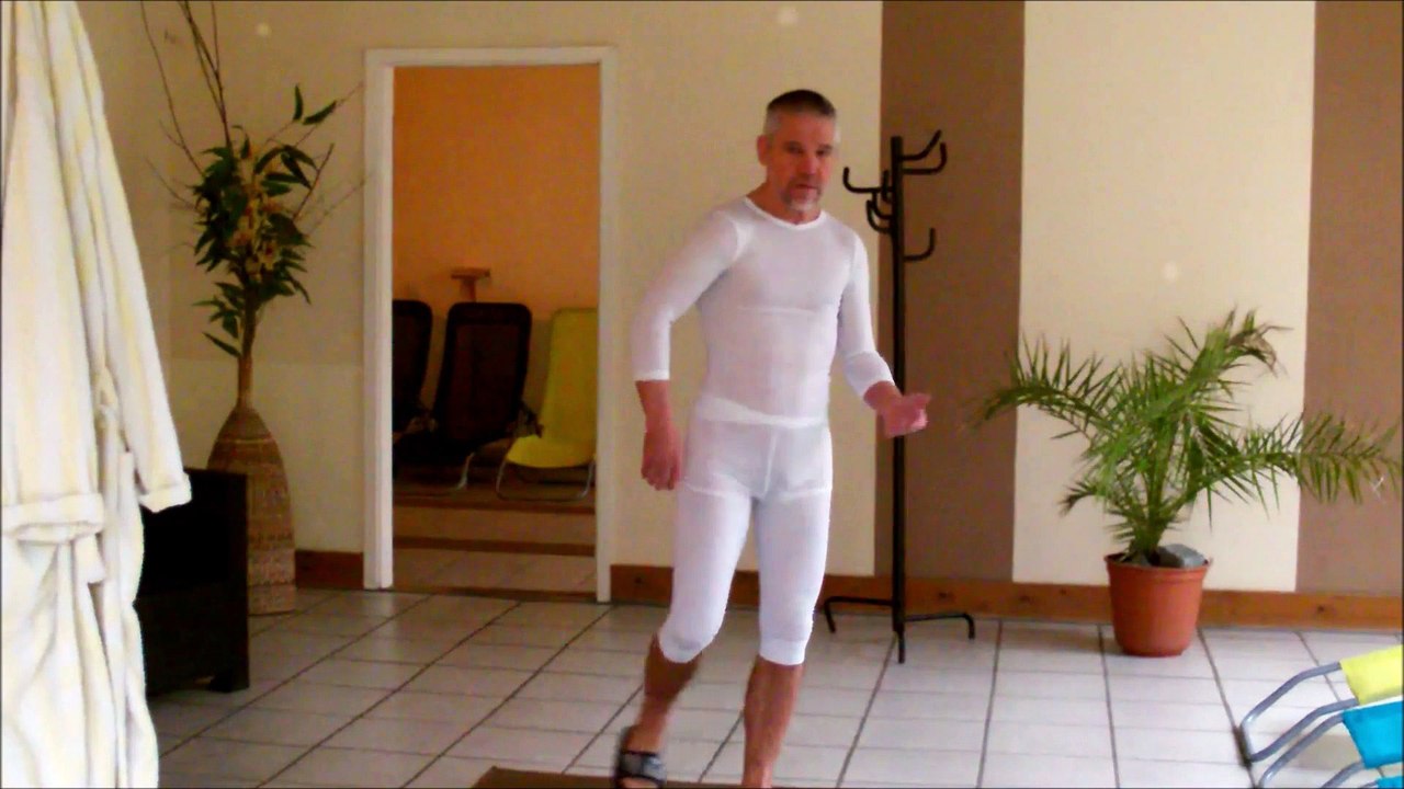 '170cm, - geballte/pure ♂Männlichkeit♂ in Action' - VERSION 1 (Aus dem Video : 'Vi.echtach/Vi.tal/Vi.ctor´ia´s-Secret')