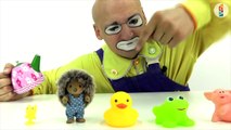 Funny Video for children. Clowns for kids. Making toy animals grow.