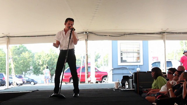 Lain Crew sings 'Mean Woman Blues' Elvis Week 2015