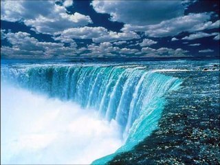 加藤行俊が送る幻想の世界