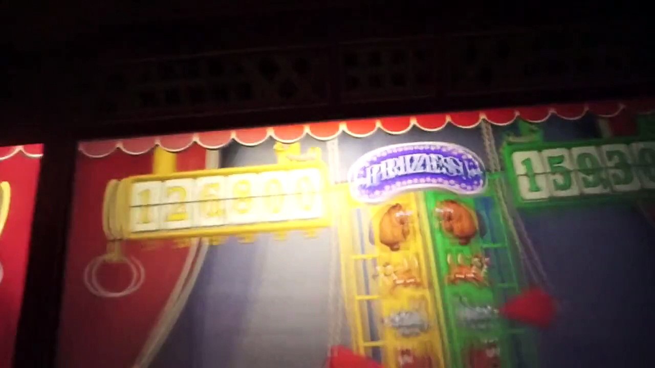 Our sexy Halloween costumes (Lush) #vlog #humor #sexy