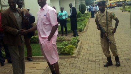 VOA: Ese Kagame yaba atangiye kugarura ubwenge ku gihe? Gufungura Capt Kabuye n'ikimenyetso ko Gen Rusagara na Col Byabagamba barengana