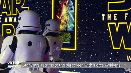 'Star Wars' returns to the big screen with 'Force Awakens'