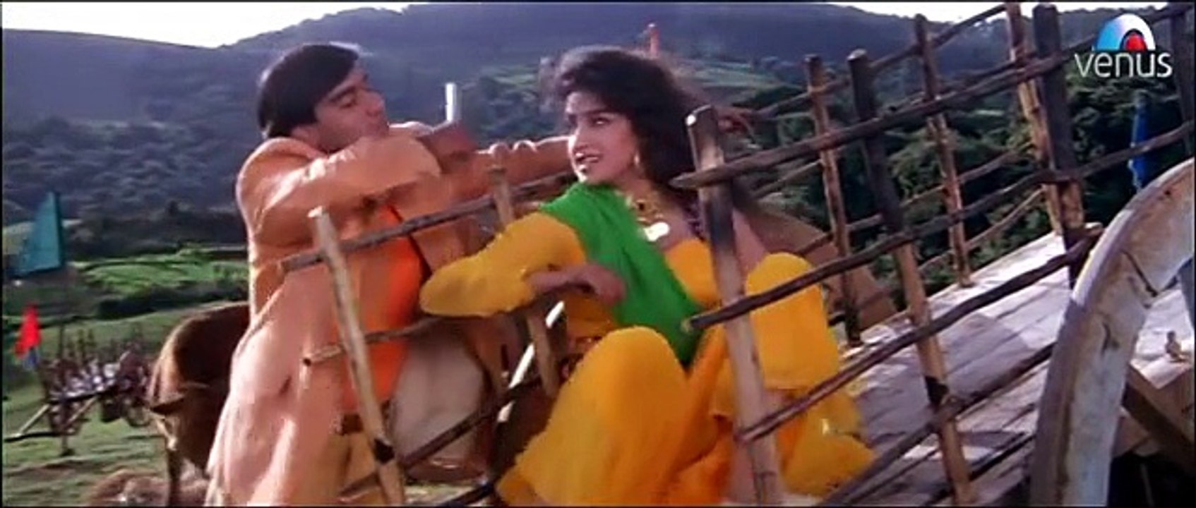 Ek Din Jhagda Ek Din Pyar (Platform)