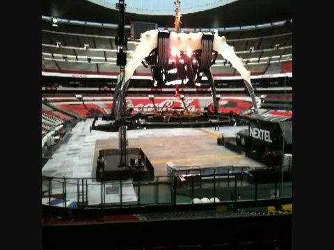 U2 - Vertigo (Soundcheck Audio IEM) 11-May-2011 [360° Tour Estadio Azteca]