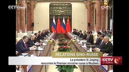 Le Président Xi Jinping rencontre le Premier ministre russe à Wuzhen