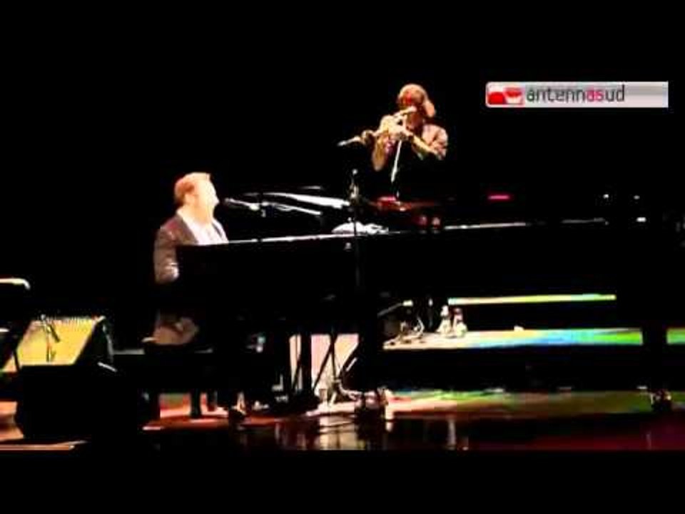 Tg Antenna Sud - Gualacci incanta il Petruzzelli con il suo jazz