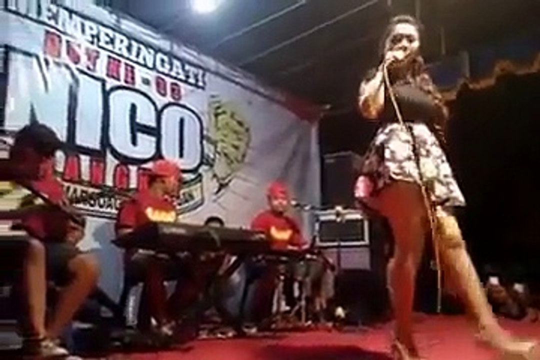 Della Santika  Dangdut Koplo [HOT] - Aku Meriang