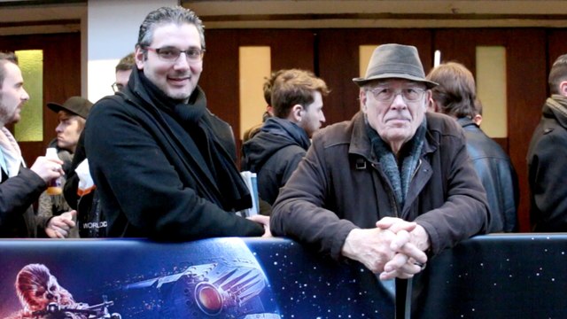 Gérard, 80 ans, retourne voir Star Wars avec son fils au même cinéma qu'en 1977