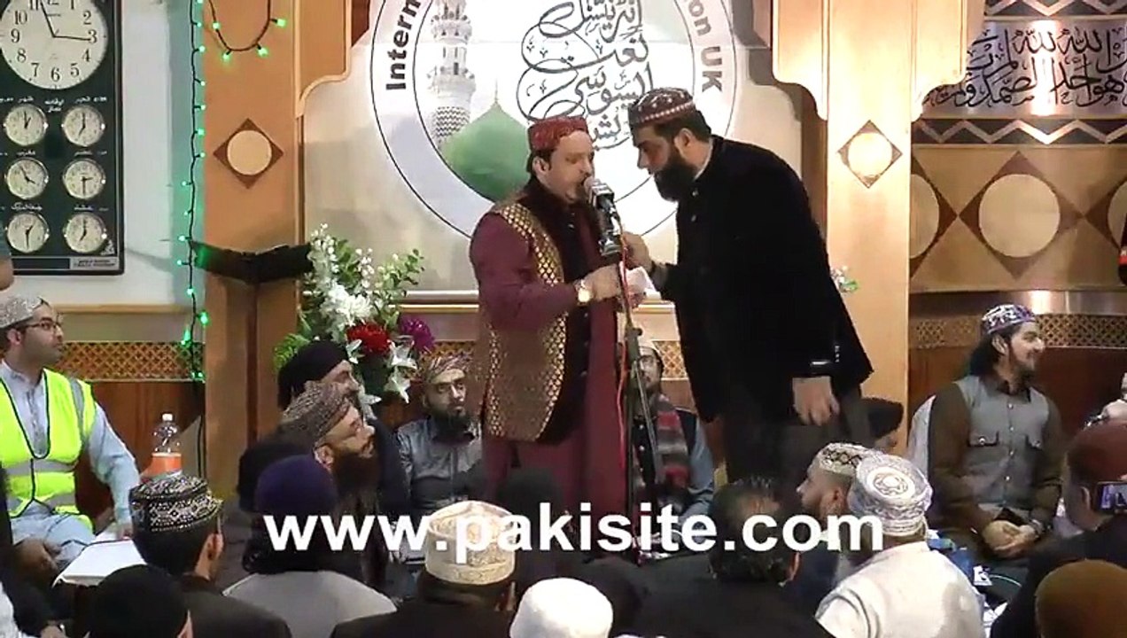 Shahbaz Qamar Fareedi 21st Annual Mehfil-e-Naat_ Manchester Uk 12 December 2015