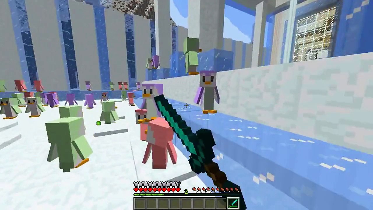 Little Kelly MINECRAFT: Little Kelly MORPH PENGUIN HIDE & SEEK W/ Little Carly & The MineV