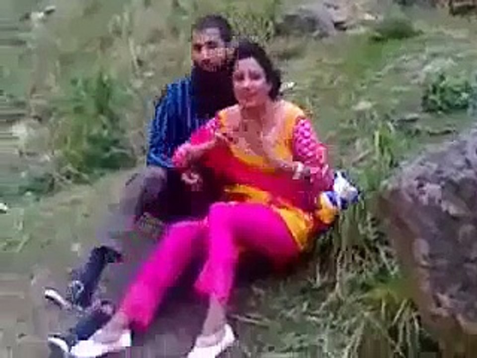 مولوی نے 17 سیکنڈ میں لڑکی کو ہلا کے رکھ دیا ...
