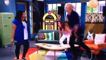 Austin & Ally -  Comebacks And Crystal Balls  - Clip