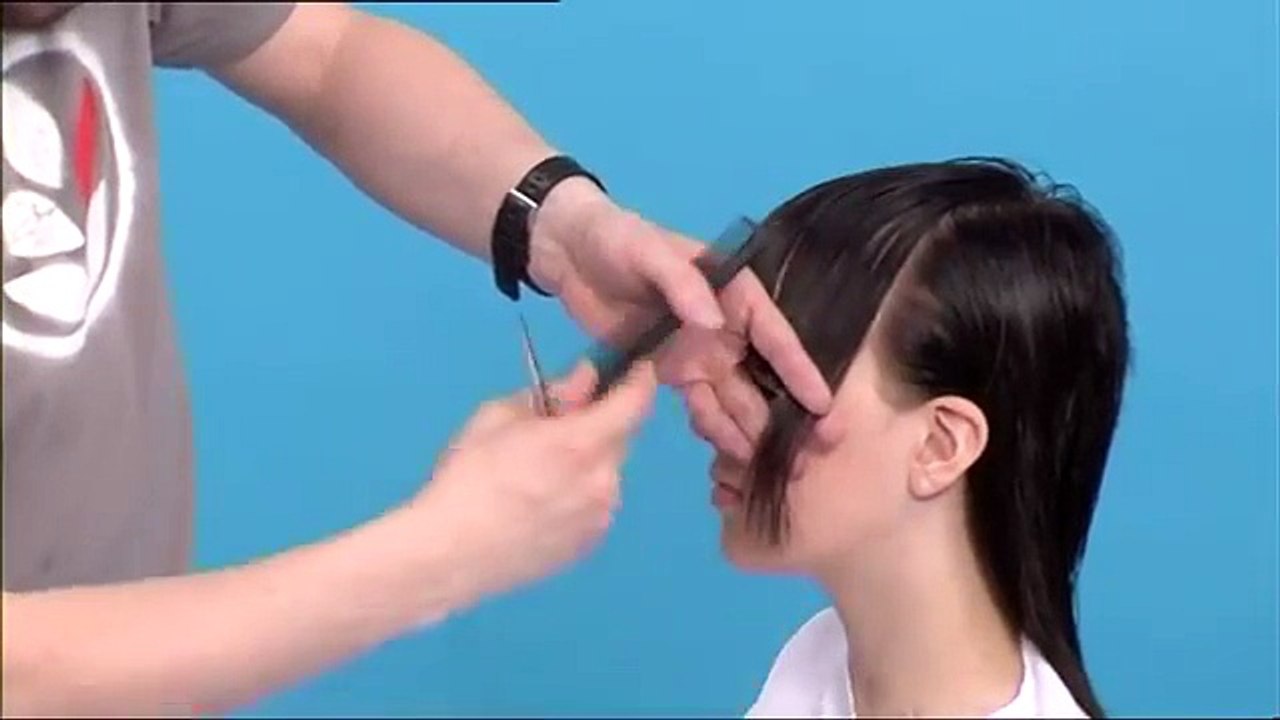 Tutorial step by step haircut Tutorial overcut Medium Long Layered Haicut 3