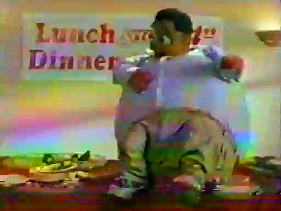 Cousin Skeeter - Season 1 - Episode 6 - Cirque Du Skeeter