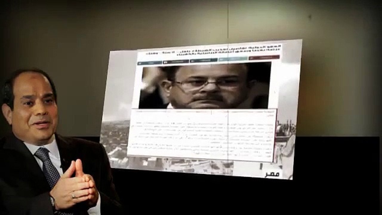 مؤيدة للسيسي تصرخ انتخبت السيسي والداخلية هتكت عرض ابني وحطتله عصاية مكهربه بمؤخرته وتعليق محمد ناصر