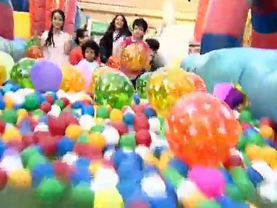 أناشيد وفيديو كليبات من إنتاج مواهب وأفكار