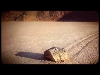 El misterio de las rocas errantes del desierto de California