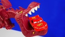 T REX ATTACK!! Disney Pixar Cars Lightning McQueen Saved by HULK Hot Wheels Dragon Destroy