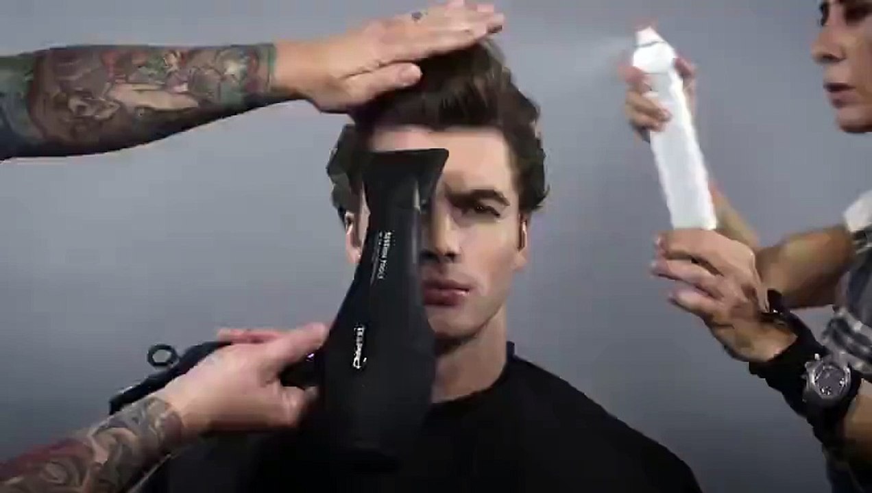 100 ans de mode masculine avec un beau mec !