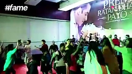 Celebrate Diwali With Salman Khan and Sonam Kapoor