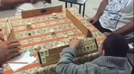 Köksal Baba Okey Oynuyor -)