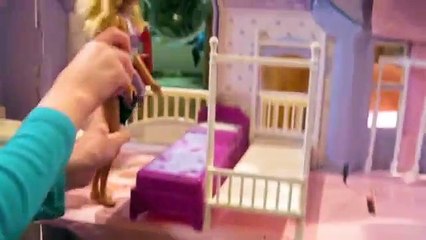 Barbie and Ricky Moving to a New House