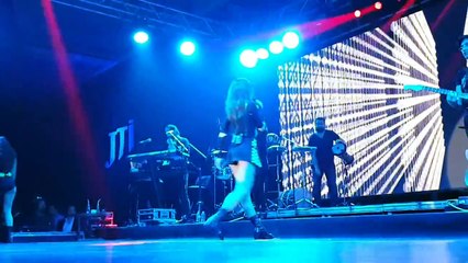 Gülşen izmir konseri vokalist gaye