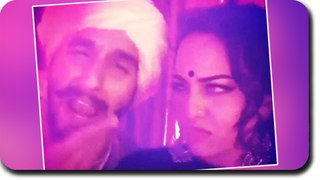 Sonakshi Sinha SLAPS Ranveer Singh In HILARIOUSLY DUBSMASH Video