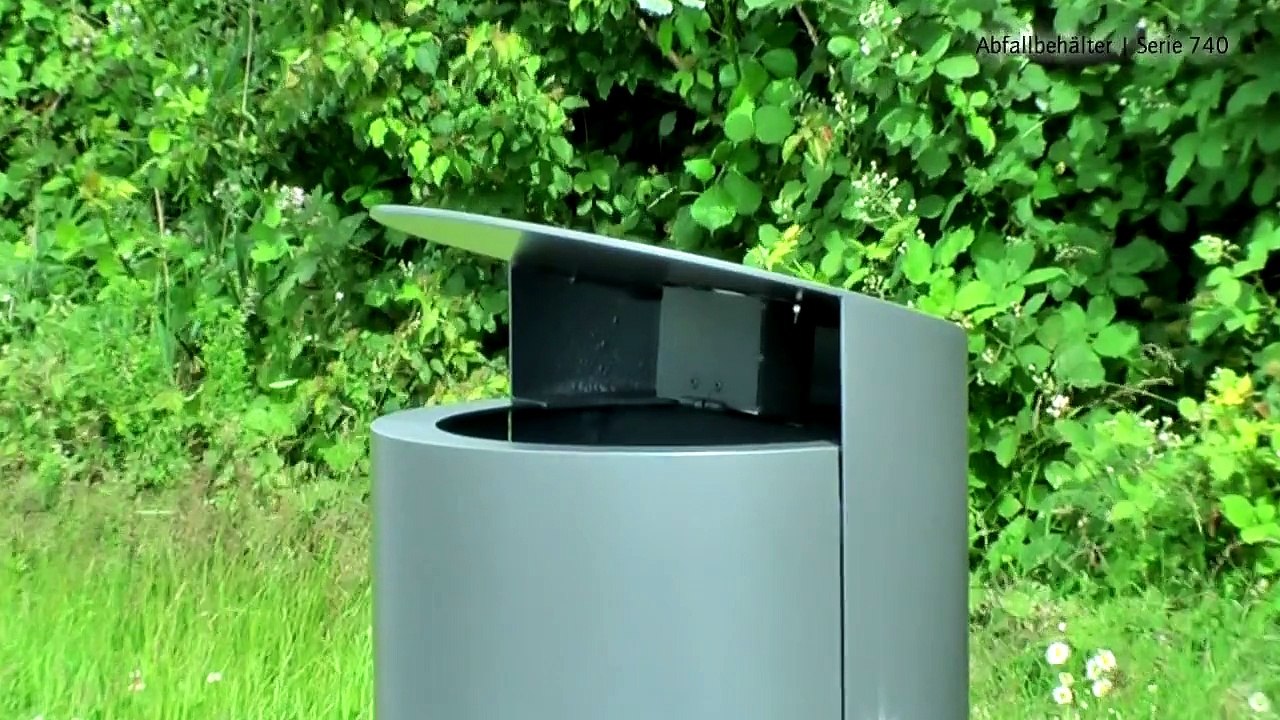 Abfallbehälter 740
