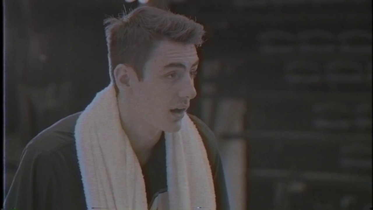 Comment faire les meilleurs "bench célébration" en sport - Tuto suporter sur banc de touche