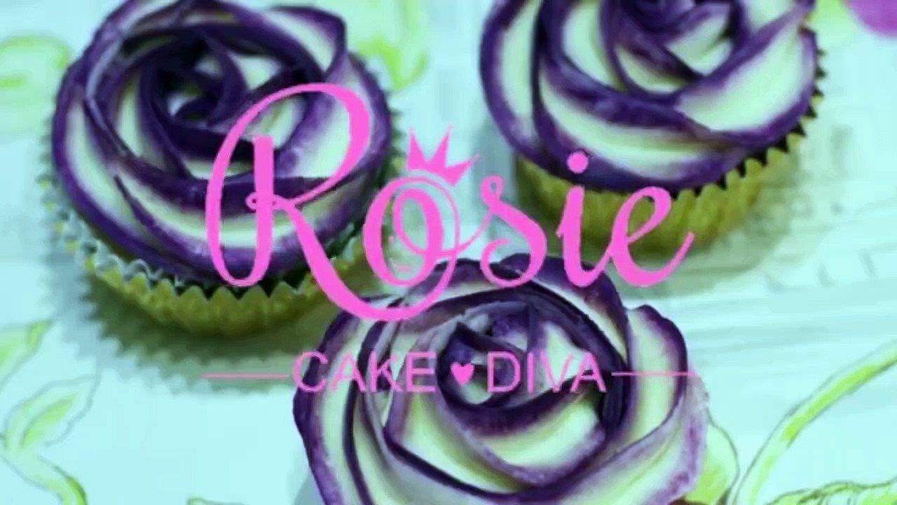 Two-Tone Buttercream Rose Cupcake Tutorial