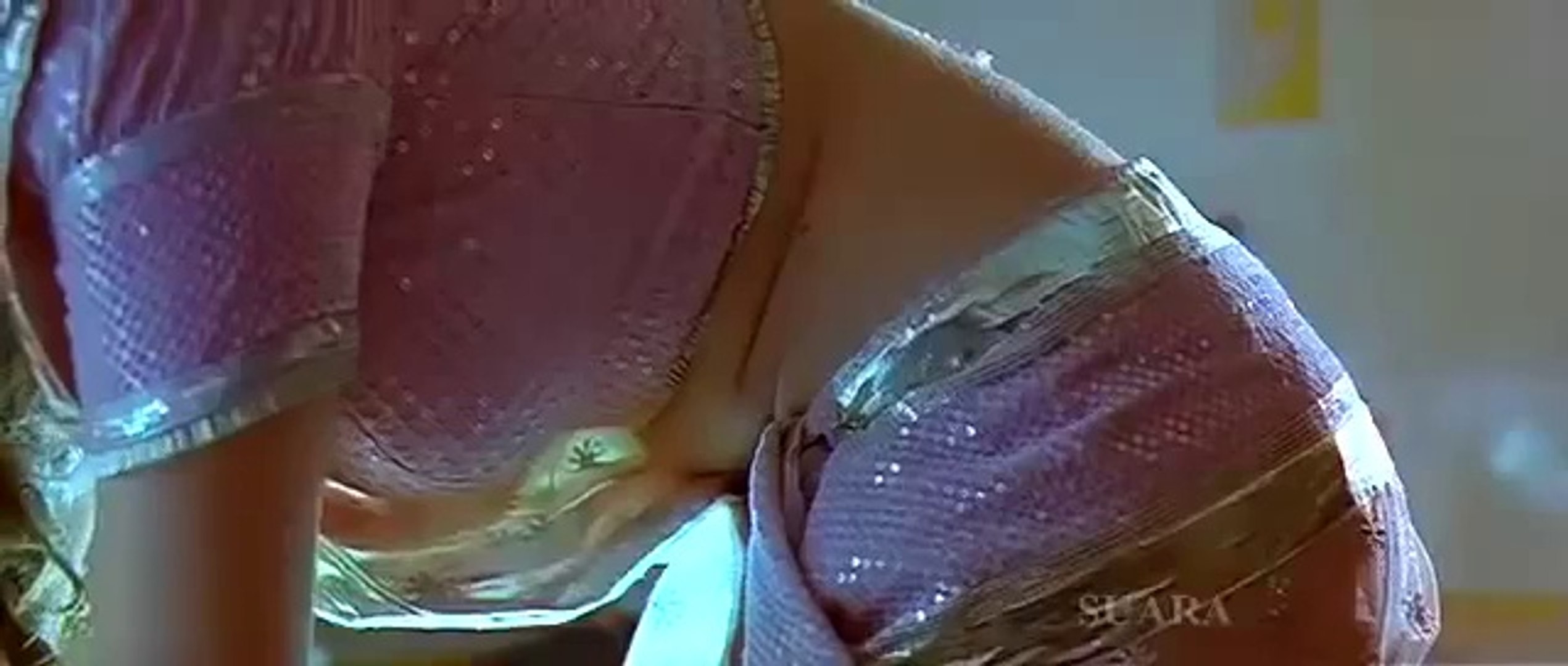 Tamanna hot navel show HD