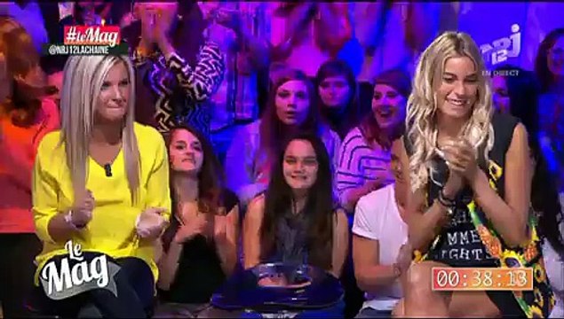 Malaise: Un chroniqueur du Mag d'NRJ12 soulève en direct la jupe de Capucine pour montrer ses fesses