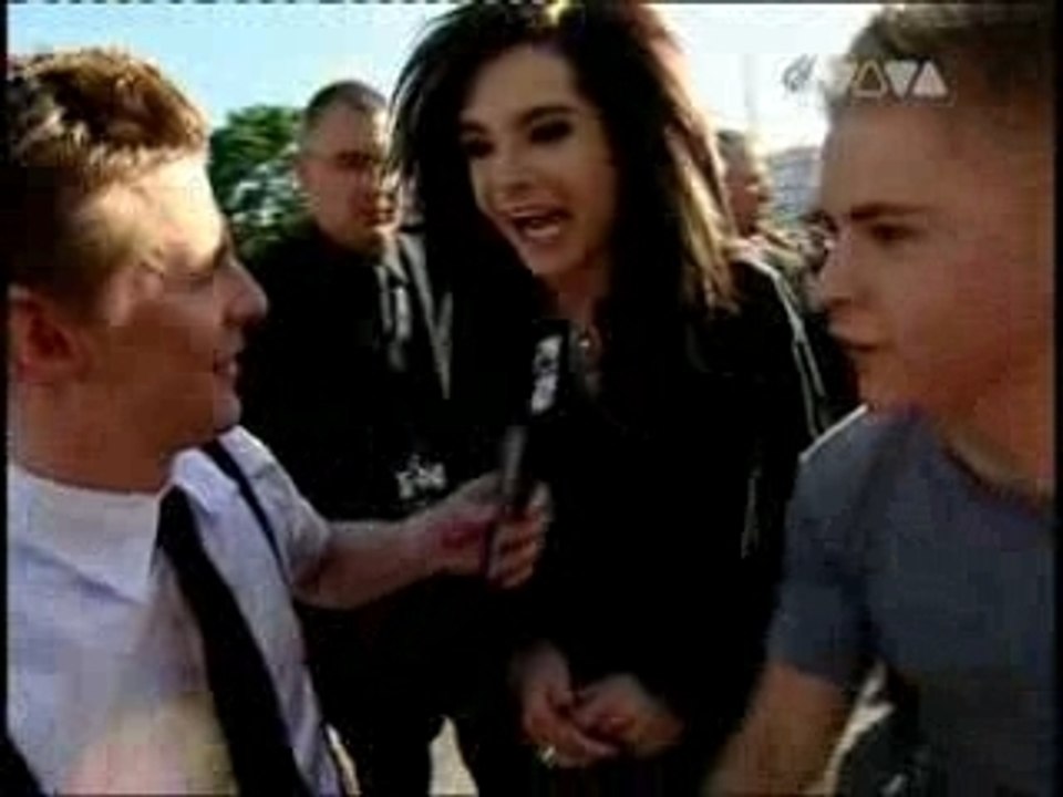 Tokio Hotel - Sortie Comet 2007 souriant