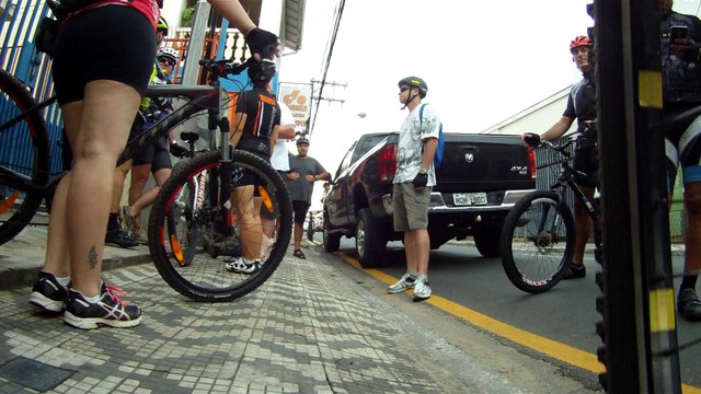 HOHOHO, Papai Noel, Noel nas trilhas faça chuca ou sol, Papai noel na bike, com os amigos bikers, Tremembé, SP, Brasil, 2015